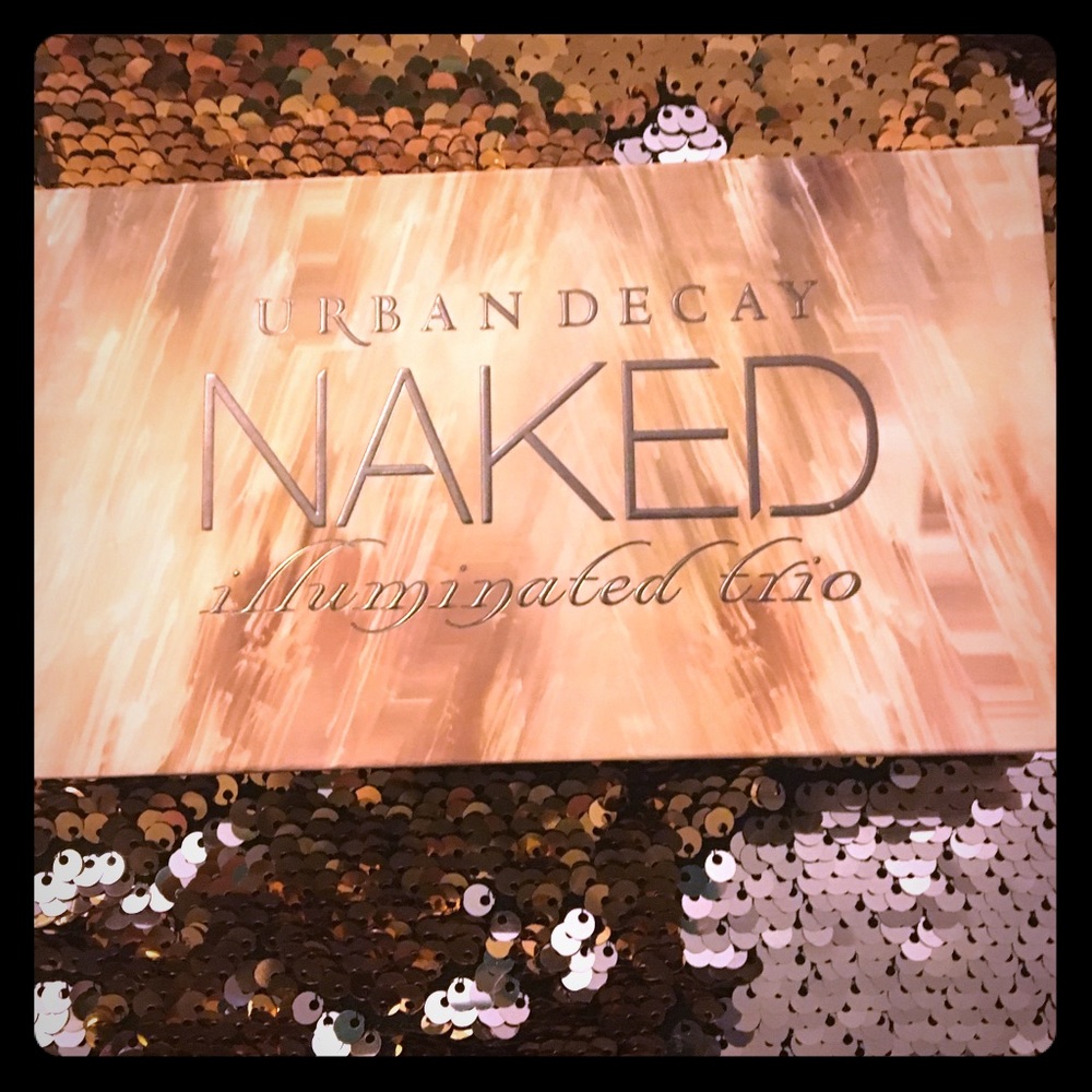 UD Naked Illuminated Trio with brush!